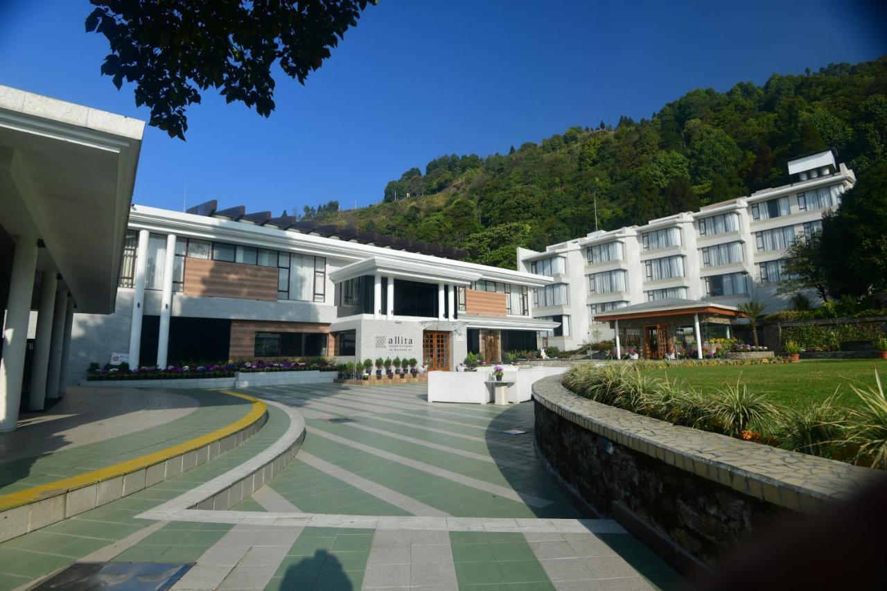 Allita Hotel & Resorts Kurseong ภายนอก รูปภาพ