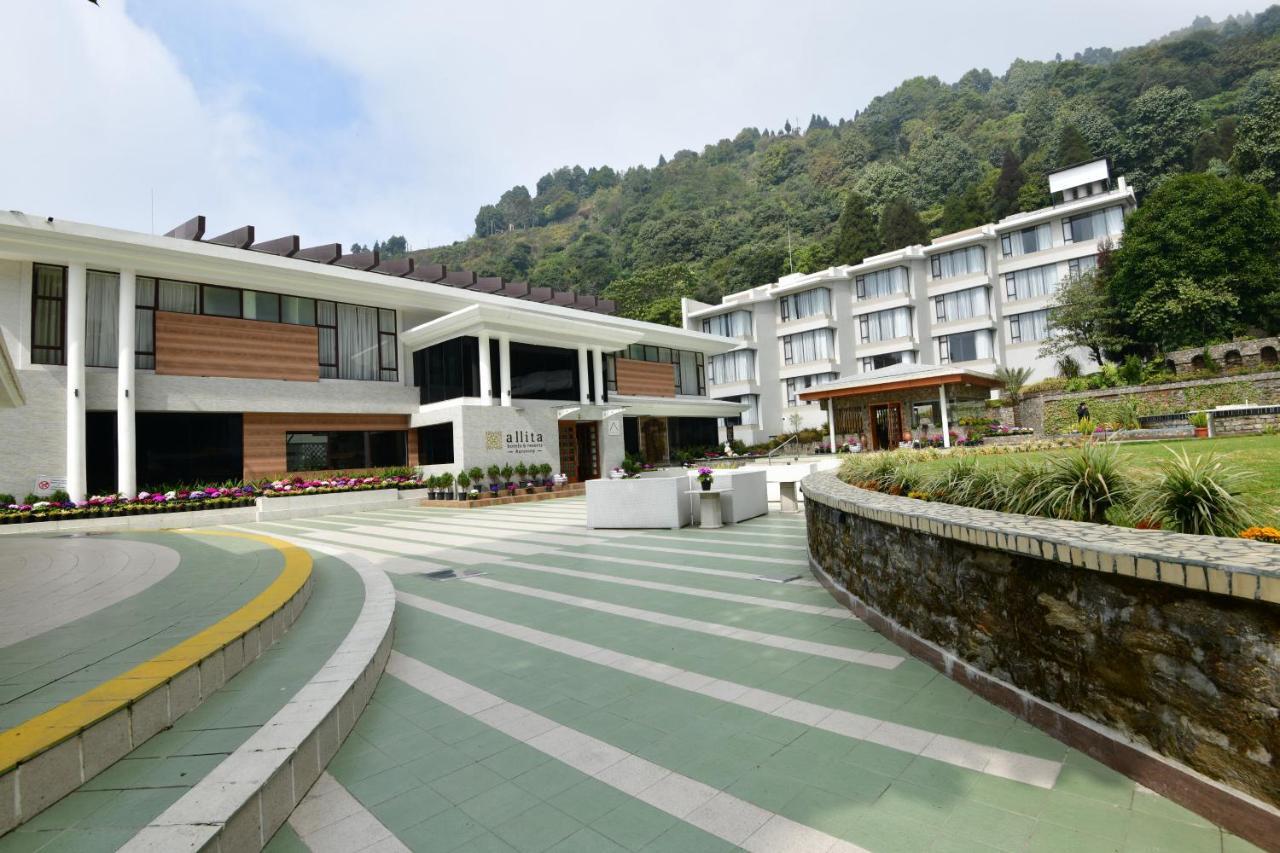 Allita Hotel & Resorts Kurseong ภายนอก รูปภาพ